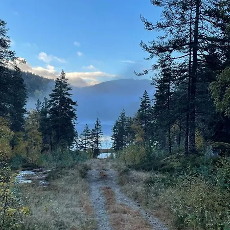 Casa vacanze Peaceful Lakefront Tjaldal