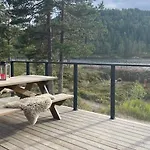 Peaceful Lakefront *